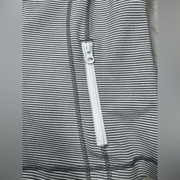 Lululemon Define Tonka Stripe Heathered Slate White Full Zip Athletic Jacket 10 - Picture 7 of 16